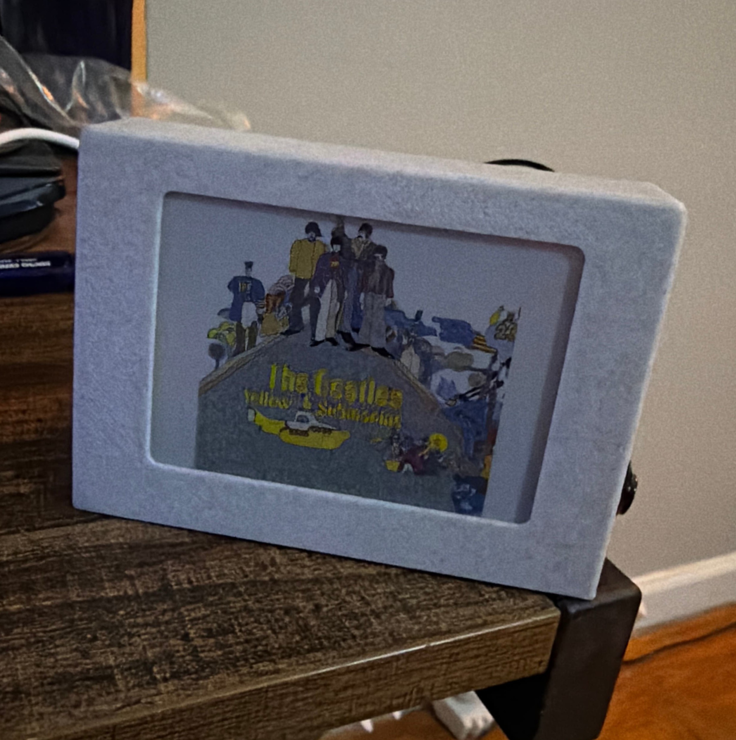 Album art display with e-ink screen in a 3D printed case